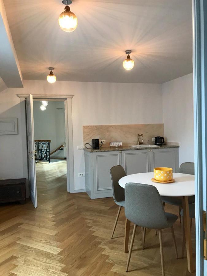 Augsburg Apart Piatra Neamţ Zewnętrze zdjęcie