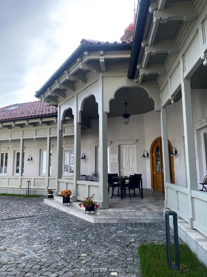 Augsburg Apart Piatra Neamţ Zewnętrze zdjęcie