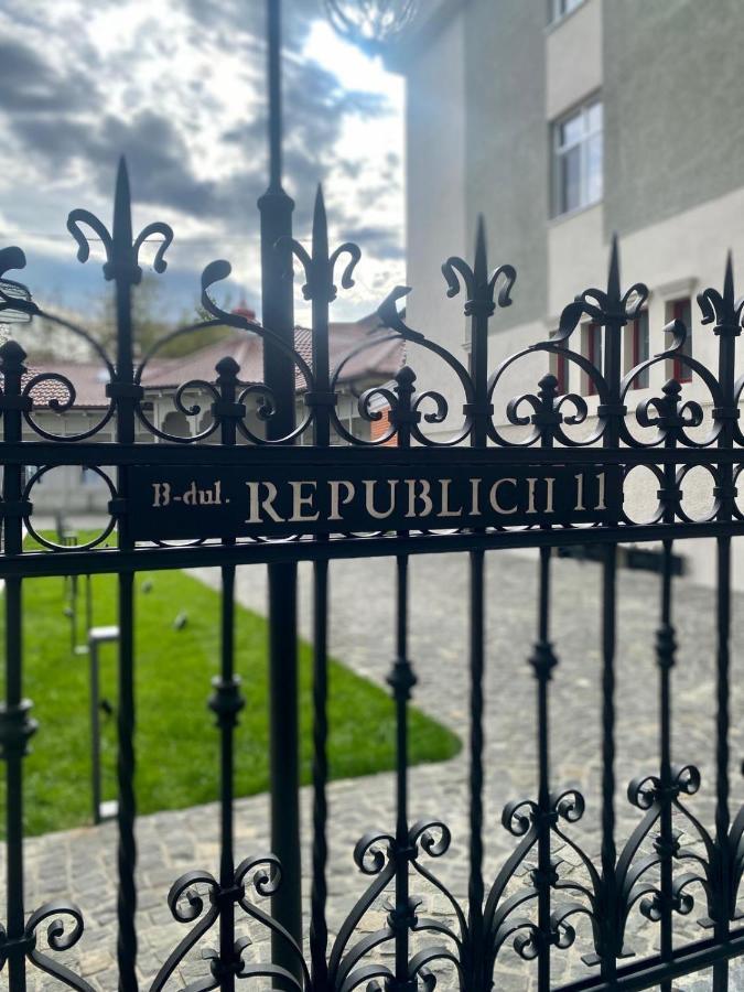 Augsburg Apart Piatra Neamţ Zewnętrze zdjęcie