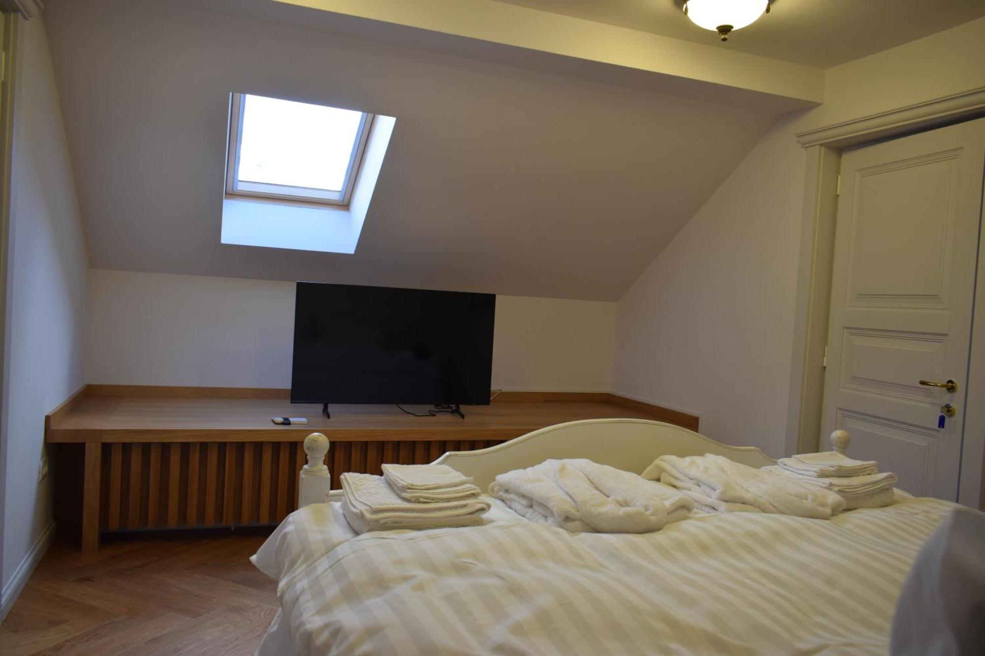 Augsburg Apart Piatra Neamţ Zewnętrze zdjęcie